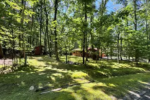131 Deerpark Ln, Hawley, PA 18428 - Photo 3