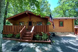 131 Deerpark Ln, Hawley, PA 18428 - Photo 5