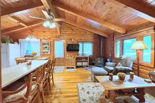 131 Deerpark Ln, Hawley, PA 18428 - Photo 9