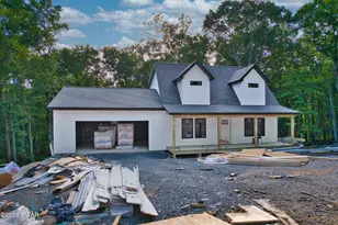 113 Aspen Dr, Milford, PA 18337 - Photo 1