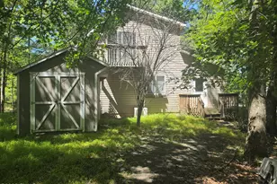 1035 Mohican Rd, Lake Ariel, PA 18436 - Photo 15