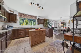 100 Maple Ave, Matamoras, PA 18336 - Photo 9