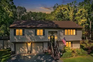 103 Jack Pine Ct, Milford, PA 18337 - Photo 1