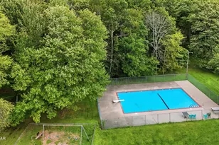 106 Smithview Dr, Greentown, PA 18426 - Photo 35