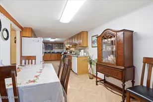 205 Maple Ave, Hawley, PA 18428 - Photo 33