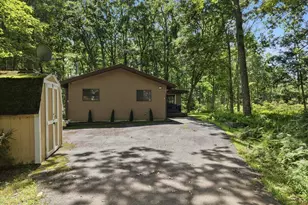 808 Hoover Ct, Lords Valley, PA 18428 - Photo 51