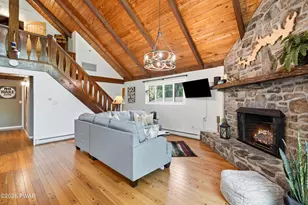 233 Indian Dr, Greentown, PA 18426 - Photo 11