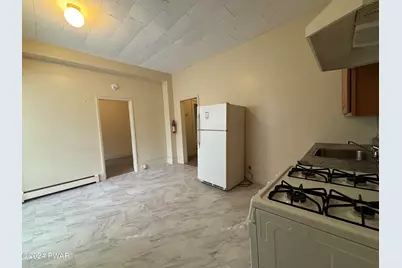302 Avenue I #1R, Matamoras, PA 18336 - Photo 9