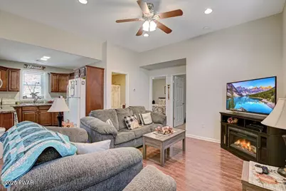 186 Ledgedale Road #1, Lake Ariel, PA 18436 - Photo 5