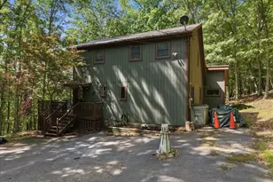 677 Clubhouse Dr, East Stroudsburg, PA 18302 - Photo 5