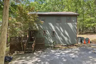 677 Clubhouse Dr, East Stroudsburg, PA 18302 - Photo 13