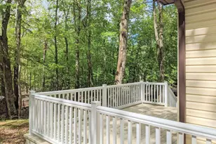 101 Blueshelf Ln, Lords Valley, PA 18428 - Photo 7