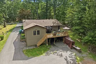 185 Laurel Cir, Hawley, PA 18428 - Photo 83