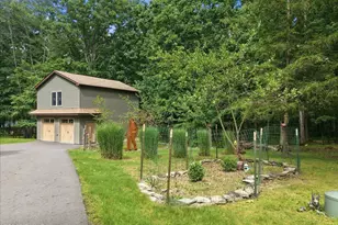 185 Laurel Cir, Hawley, PA 18428 - Photo 61