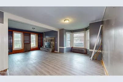 211 Avenue L, Matamoras, PA 18336 - Photo 9