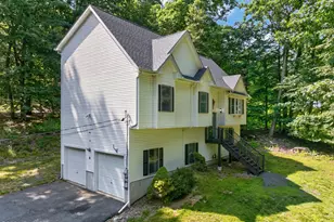 115 Blackberry Dr, Milford, PA 18337 - Photo 3