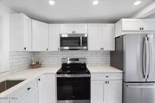 306 Columbus Ave, Hawley, PA 18428 - Photo 19