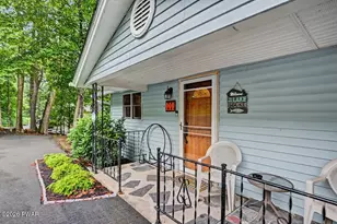 135 Outer Dr, Dingmans Ferry, PA 18328 - Photo 13