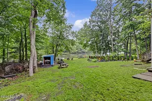 135 Outer Dr, Dingmans Ferry, PA 18328 - Photo 59