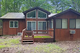 129 Surrey Ln, Lords Valley, PA 18428 - Photo 3