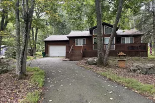 129 Surrey Ln, Lords Valley, PA 18428 - Photo 27