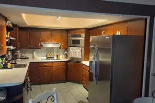 100 Longridge Dr, Hawley, PA 18428 - Photo 3