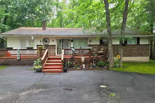 100 Longridge Dr, Hawley, PA 18428 - Photo 1