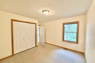 809 Maple Leaf Ct, Lords Valley, PA 18428 - Photo 15