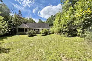809 Maple Leaf Ct, Lords Valley, PA 18428 - Photo 37