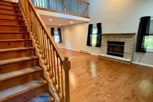 110 Stroud Ct, Dingmans Ferry, PA 18328 - Photo 3