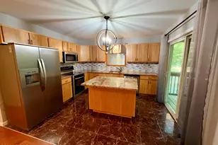 110 Stroud Ct, Dingmans Ferry, PA 18328 - Photo 13