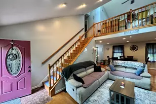 110 Stroud Ct, Dingmans Ferry, PA 18328 - Photo 5