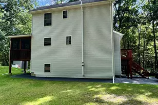 110 Stroud Ct, Dingmans Ferry, PA 18328 - Photo 39