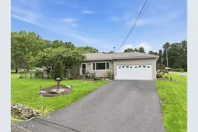 9 Overbrook Estate, Dallas, PA 18612 - Photo 1
