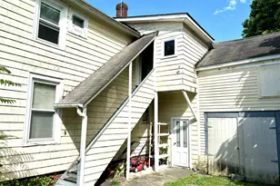 302 Avenue I, Matamoras, PA 18336 - Photo 3