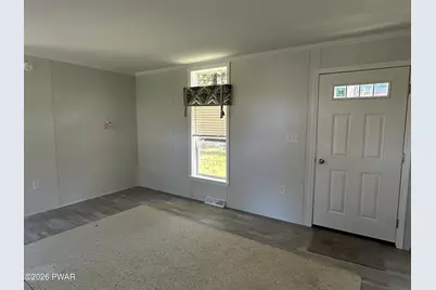107 Middle Road, Greentown, PA 18426 - Photo 3