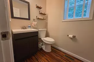 110 Plum Ln, Milford, PA 18337 - Photo 11