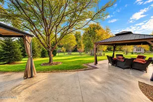 103 Birchwood Ln, Lake Ariel, PA 18436 - Photo 5