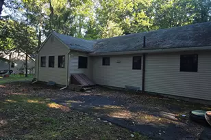 128 E Oak Ln, Greentown, PA 18426 - Photo 25