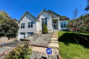 1610 Big Ridge Dr, East Stroudsburg, PA 18302 - Photo 1