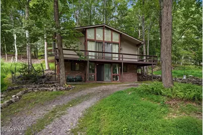 2130 Fawn Lane, Bushkill, PA 18324 - Photo 1