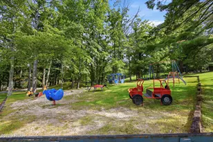 192 Marcel Dr, Dingmans Ferry, PA 18328 - Photo 53