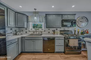 185 S Fairway Dr, Lake Ariel, PA 18436 - Photo 9