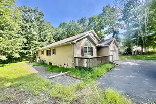 503 Carrock Way, Tamiment, PA 18371 - Photo 3