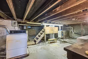 111 Prospect St, Waymart, PA 18472 - Photo 33