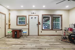 301 Powderhorn Dr, Lackawaxen, PA 18435 - Photo 61