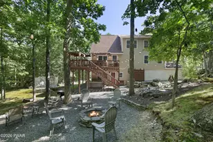 301 Powderhorn Dr, Lackawaxen, PA 18435 - Photo 17