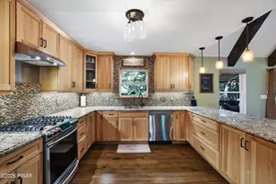 301 Powderhorn Dr, Lackawaxen, PA 18435 - Photo 27