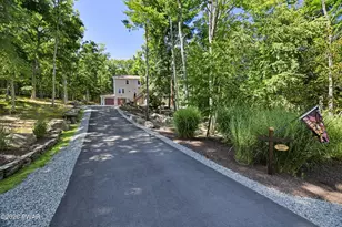 301 Powderhorn Dr, Lackawaxen, PA 18435 - Photo 5