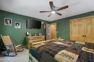 301 Powderhorn Dr, Lackawaxen, PA 18435 - Photo 37